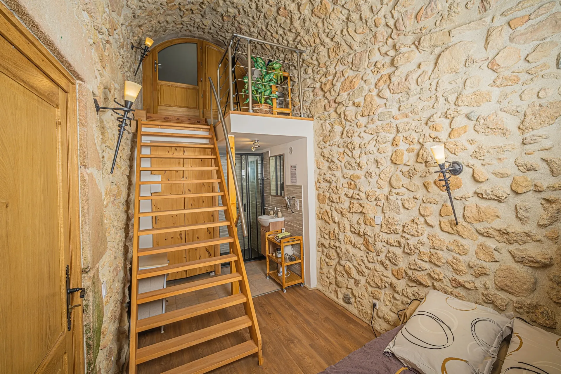 Chambre double l'étable au Château de Villelongue, dans l'Aude, Pays Cathare, animaux admis