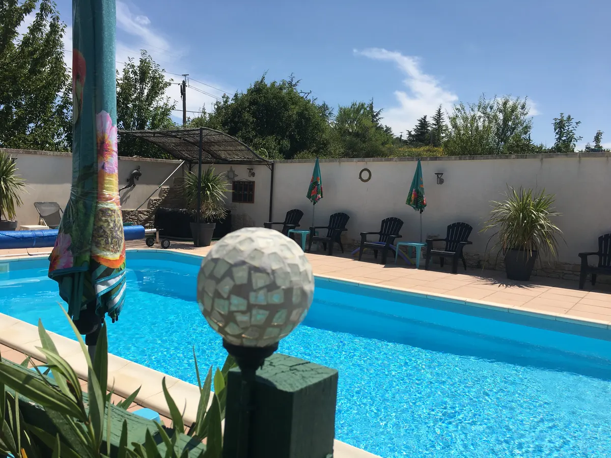 Gîte avec piscine pour 6 à 8 personnes